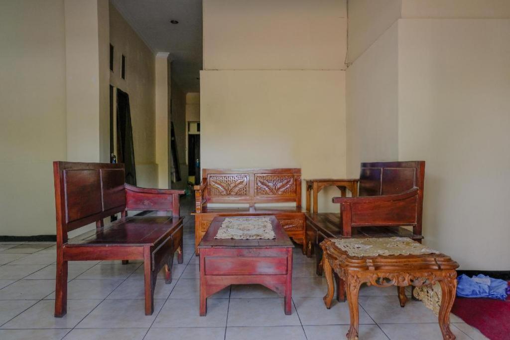 Sawojajar Inn Маланг Экстерьер фото
